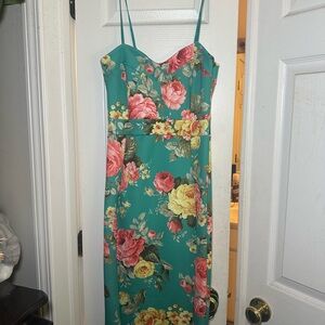 Elegant Strapless Floral Dress in Green
